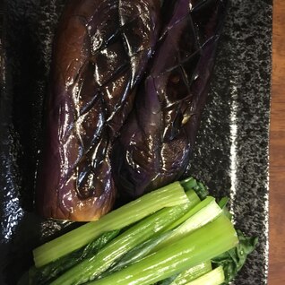 レンジでナスと小松菜のおひたし
